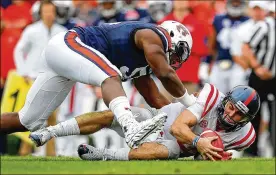  ?? KEVIN C. COX / GETTY IMAGES ?? Auburn defensive end Carl Lawson is coming off a first-team All-SEC season as a junior in 2016, when he had 13.5 tackles for loss and nine sacks for the Tigers.