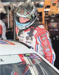  ??  ?? Seeking his first victory of 2017, Kevin Harvick has at least one in each of his last seven seasons, including 16 over the last four. JIM DEDMON, USA TODAY SPORTS