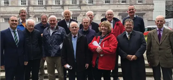  ??  ?? Members of Sligo Rotary Club pictured during their recent trip to Dail Eireann.