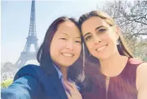  ??  ?? Ariel Chuang, left, proposed to Sian Evans in Paris.