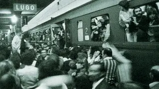  ??  ?? Ieri e oggi Sopra l’organo di San Michele in Bosco Sotto un momento del «Treno di John Cage», la più famosa delle Feste musicali