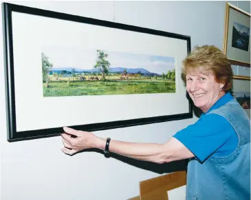  ??  ?? Drouin artist Lois Brown, known for her impressive watercolou­r paintings, workshops and art show raffle donations, has died at the age of 64.