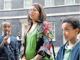  ??  ?? Judith Zacharias with Soliana and Alexander at No10 yesterday