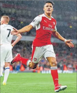  ??  ?? Alexis Sanchez scored twice against Sunderland to take his tally to 23 league goals this season. REUTERS