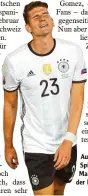  ?? Foto: dpa ?? Augen zu und Ade: Nach 78 Spielen und 31 Toren beendet Mario Gomez seine Karriere in der Nationalma­nnschaft.