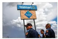  ?? CELIA TALBOT TOBIN / THE NEW YORK TIMES ?? El Paso’s Walmart Supercente­r, where a mass shooting killed 22 people Aug. 4.