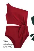  ??  ?? Trikini asimétrico (29,99 €).