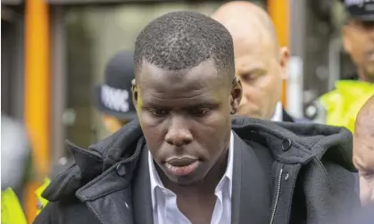  ?? ?? Kurt Zouma leaves Thames Magistrate­s' Court after receiving a community service order. Photograph: Anadolu Agency/Getty Images