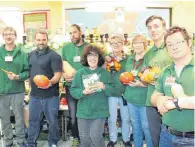  ?? FOTO: ROSA LANER ?? Das Team vom CAP-Markt Weingarten freut sich, mit Ihnen das zehnjährig­e Bestehen feiern zu können.