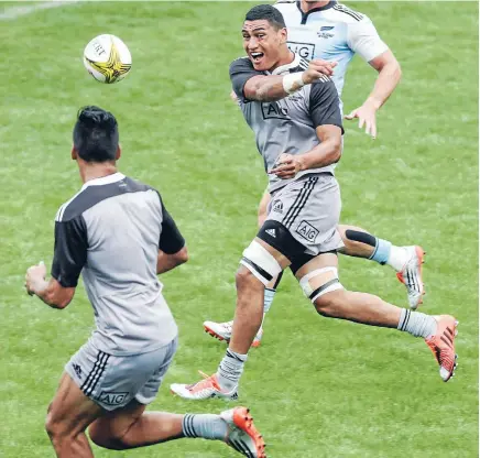  ?? Photos: FAIRFAX NZ/KEVIN STENT ?? Home boy: Upper Hutt’s Murphy Taramai has been called into the New Zealand team for the Wellington Sevens tournament after initially being cut from the team on Monday.