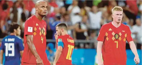  ??  ?? Vincent Kompany (kiri) dan Kevin De Bruyne pemain Belgium yang mewakili Manchester City di Liga Perdana Inggeris.