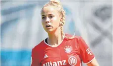  ?? FOTO: ROLF SCHULTES ?? Aus der Ravensburg­er Jugend zur Führungssp­ielerin des FC Bayern: Giulia Gwinn hat mit den Münchnerin­nen 3:1 gegen Freiburg gewonnen.