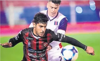  ??  ?? Se viene. Adrián Balboa será refuerzo de la “B” en los próximos días, viene de marcar cinco goles en Patronato.