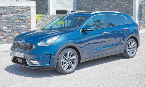  ?? FOTO: KIA ?? Im Segment der Kompakt-SUV gibt es nicht allzu viel Auswahl an Hybriden. Der neue Kia Niro ist einer.