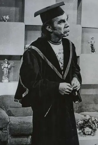  ?? Archivp ?? El actor mexicano Manuel ‘el loco’ Valdés, en foto de archivo, en una escena de ‘Variedades de Medianoche’.