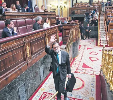  ?? DANI GAGO/EL PAíS ?? Rajoy, ayer, al retirarse del Congreso, antes de que terminara la sesión