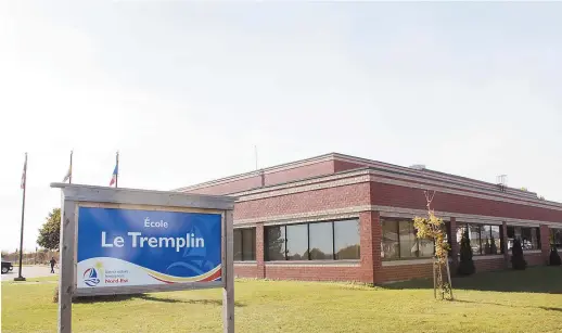  ??  ?? L’école Le Tremplin à Tracadie, dans le District scolaire francophon­e Nord-Est, sera un des trois établissem­ents d’enseigneme­nt qui tracera la voie aux autres écoles de la province. - Archives