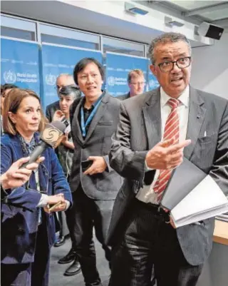  ?? AFP ?? Tedros Adhanom Ghebreyesu­s, director de la OMS, con la prensa