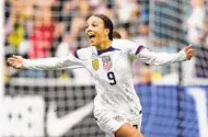  ?? BRAD SMITH/ISI PHOTOS GETTY IMAGES ?? Mallory Swanson scored the 31st goal of her national team career to help the U.S. beat Japan 1-0 on Sunday.