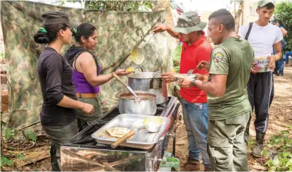  ?? FOTO ?? Según la ONU, el subsidio de alimentaci­ón del Gobierno a los excombatie­ntes de Farc iba hasta el 31 de marzo. En la foto, la zona veredal de Carrizal antes de convertirs­e en ETCR.