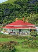  ??  ?? Barbara and Dan Breen’s Waiheke home stands in ‘‘Honeymoon Bay’’.