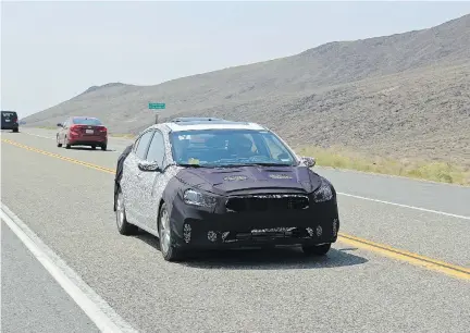  ?? PHOTOS: GRAEME FLETCHER/DRIVING ?? The next-generation Hyundai Elantra was spotted in Death Valley to see how the car’s systems could cope with high heat for long periods of time. At the time of the test drive, the temperatur­e outside rose to 48 C and inside, when parked, climbed to...