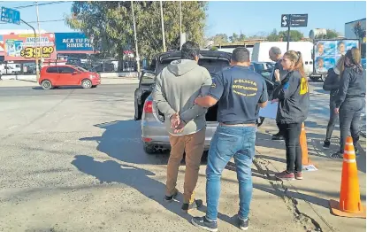  ?? PolicÍa bonaerense ?? La organizaci­ón criminal operaba con call centers en Quilmes y Moreno