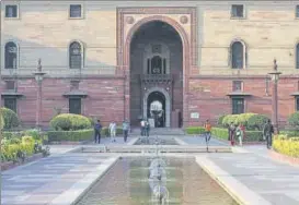  ?? VIPIN KUMAR/HT PHOTO ?? Officials at the North Block on Thursday.