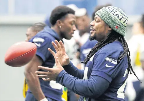  ??  ?? KEY MAN: Seahawks running back Marshawn Lynch takes part in a training session ahead of today’s game against the 49ers.