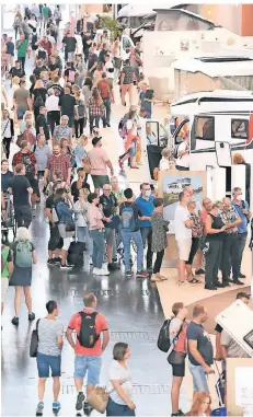  ?? FOTO: MESSE DÜSSELDORF ?? Der Caravan Salon in Düsseldorf verzeichne­te im vergangene­n Jahr 20 Prozent mehr Aussteller als zuletzt vor der Corona-Pandemie.