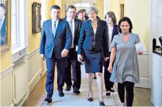  ?? ?? Leader: Groysman with Theresa May in London, in 2017, left, and with his nation’s current president, Volodymyr Zelensky