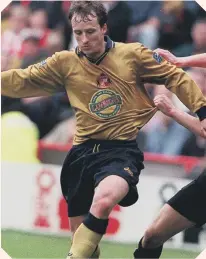  ??  ?? Nicky Summerbee scored on his SAFC debut at Portsmouth.