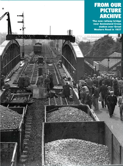  ??  ?? The new railway bridge near Anniesland Cross station over Great Western Road in 1937