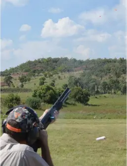  ??  ?? ABOVE: Busting clays with the test M3K shotgun was easy if loaded with only two rounds.