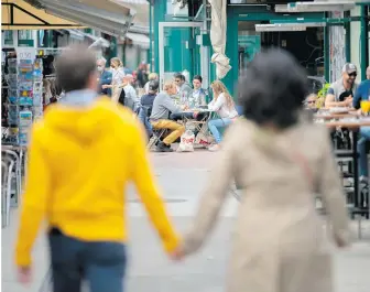  ?? [ APA ] ?? Montag bis Freitag Freiheit, am Wochenende daheim? In Wien spielt man Langzeit-Szenarien durch.