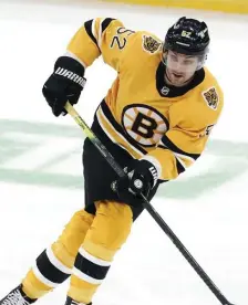  ?? AP FilE ?? ON THE SHELF: Forward Sean Kuraly was the latest Bruin to land on the NHL’s COVID-19 protocol list.