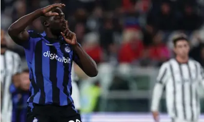  ?? Tuesday. Photograph: Marco Canoniero/Shuttersto­ck ?? Romelu Lukaku gestures to Juventus supporters after scoring Internazio­nale's first goal during the Coppa Italia semi-final first leg on