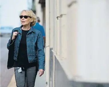  ?? EDISON SÁNCHEZ ?? La directora de ‘Fuego’, Claire Denis, ha dirigido ya tres películas con Juliette Binoche