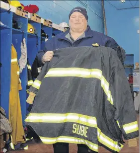  ?? CODY MCEACHERN/TRURO DAILY NEWS ?? Tim Macneil, a volunteer  re ghter with the Shubenacad­ie Fire Services, initially created the group in 2015 to help his former department give away a set of used self-contained breathing apparatuse­s to a department that needed them. Now, the group has...