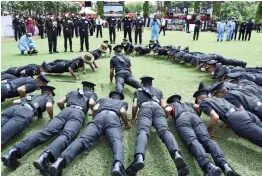  ?? — PTI ?? Cadets participat­e in the Passing out Parade of Indian Armys Technical Entry Scheme (TES) course at Secunderab­ad in Hyderabad on Saturday.