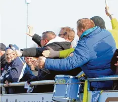  ?? Archivfoto: Oliver Raber ?? Auf viele Fans hofft FCP Präsident Konrad Höß bei den möglichen Relegation­sspie len. Er wünscht sich auch von anderer Stelle Unterstütz­ung.