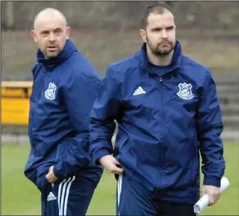 ??  ?? Glenafton boss Craig McEwan (right) and his assistant Craig Potter have injury worries for Bonnyrigg clash