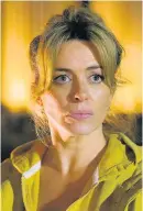  ??  ?? ● Eve Myles sy’n chwarae rhan Faith Howells yn Un Bore Mercher