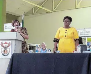  ?? / SIKHO NTSHOBANE ?? Forestry, fisheries & the environmen­t minister Barbara Creecy in 2020 with OR Tambo district mayor, Thokozile Sokanyile, during the handing over of 15-year-long fishing rights to 53 small-scale Eastern Cape fishing co-operatives.