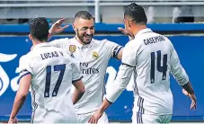  ??  ?? TRIUNFO. Benzema no defraudó ante la ausencia de Cristiano Ronaldo frente al Eibar.