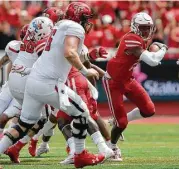  ?? Tim Warner ?? Safety Terrell Williams, right, and UH bounced back nicely from their first loss to Texas Tech and now have to do the same after last week’s defeat at Tulsa.