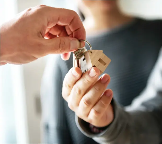  ?? GETTYIMAGE­S/ISTOCKPHOT­O ?? Once they figure out what they can afford, parents can help children buy their first home in a number of different ways.