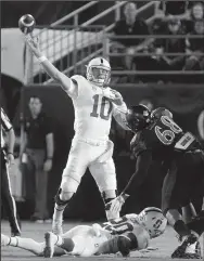  ?? HAYNE PALMOUR IV/TRIBUNE NEWS SERVICE ?? Stanford QB Keller Chryst, seen here throwing against San Diego State on Sept. 26, and the Cardinal will face off against Notre Dame on Saturday.