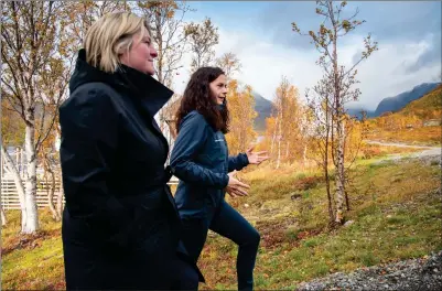  ?? FOTO: ISABELL HAUG ?? NY EIER: Christine C. Gaffney har overtatt alle aksjene i Isbreen The Glacier AS. Her med Mira Mathiassen høsten 2022. - Vi ønsker Tonny og Mira lykke til med den nye hverdagen i Narvik, sier hun.