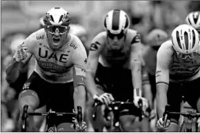  ??  ?? De dolblije Alexander Kristoff won de eerste etappe van de Tour de France.
(Foto: The Guardian)